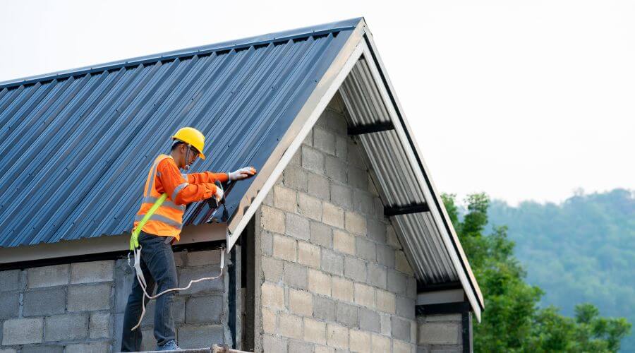 Expert Emergency Roof Repairs services in Warne, NC